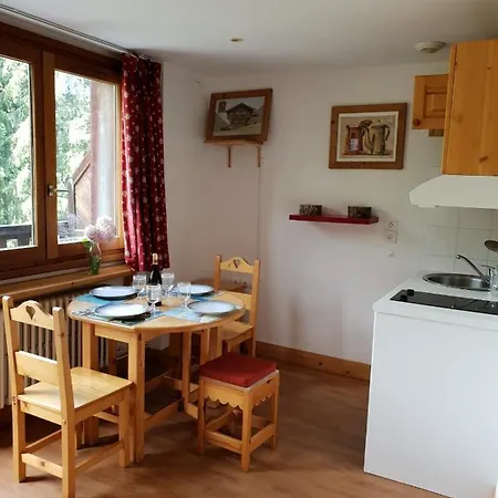 Cosy Cottage With Balcony In Combloux * Combloux